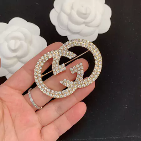 Gucci ブローチ